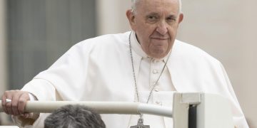 El papa dice que la guerra «sin sentido» en Ucrania «amenaza al mundo entero»