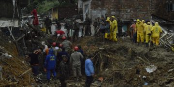 Cerca de 60 muertos y 60 desaparecidos por las lluvias en el noreste de Brasil