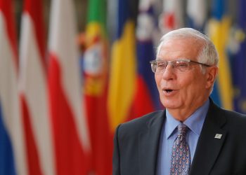 Comienza la cumbre de la UE centrada en Ucrania y las sanciones en 2 fases al crudo ruso