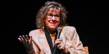 Mario Benedetti, autor «muy comprometido y no panfletario», según su biógrafa