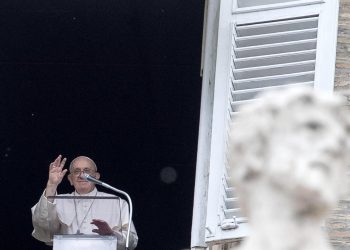 El papa: La guerra vuelve a Europa cuando desaparece la generación que la vivió