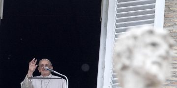 El papa: La guerra vuelve a Europa cuando desaparece la generación que la vivió