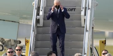 Biden llega a Corea del Sur con el foco en la cooperación económica y Pionyang