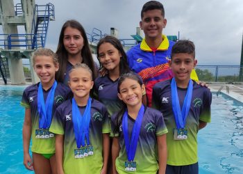 Trujillo destacó en Nacional de Clavados con 11 medallas