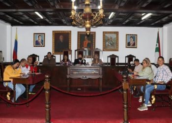 Cámara municipal y Alcaldía de Valera homenajearon a sus trabajadores