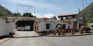 Historia geográfica de la Parroquia Cruz Carrillo / Por: Adalberto Gudiño Araujo