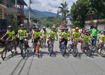 ENTRERUEDAS/Con total éxito se cumplió Cross Ruta “Día del Trabajador”