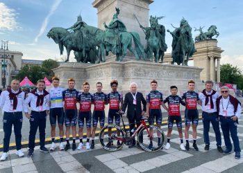 ENTRERUEDAS/ Drone-Androni va con determinación al Giro de Italia