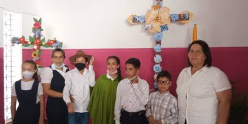 Exposición sobre la Cruz de Mayo organiza Red 21 del Municipio Escolar Escuque