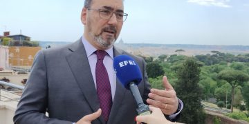 Presidente del CAF, tranquilo ante posible giro político en América Latina