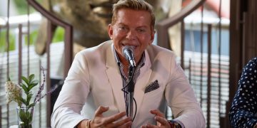 Moda y música, la promesa del venezolano Scutaro en la cita de primavera-verano