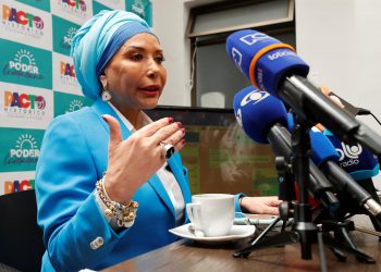 Honduras retiene a la senadora colombiana Piedad Córdoba con casi 68.000 dólares