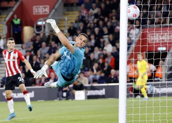 El Liverpool deja viva la Premier hasta el último día