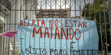 Venezuela contabiliza cuatro feminicidios por semana, según ONG Utopix