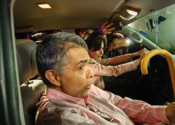 Condenan a siete años al exgeneral Ángel Vivas