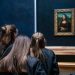 El Louvre evalúa el ataque con tarta a la Gioconda de un hombre disfrazado