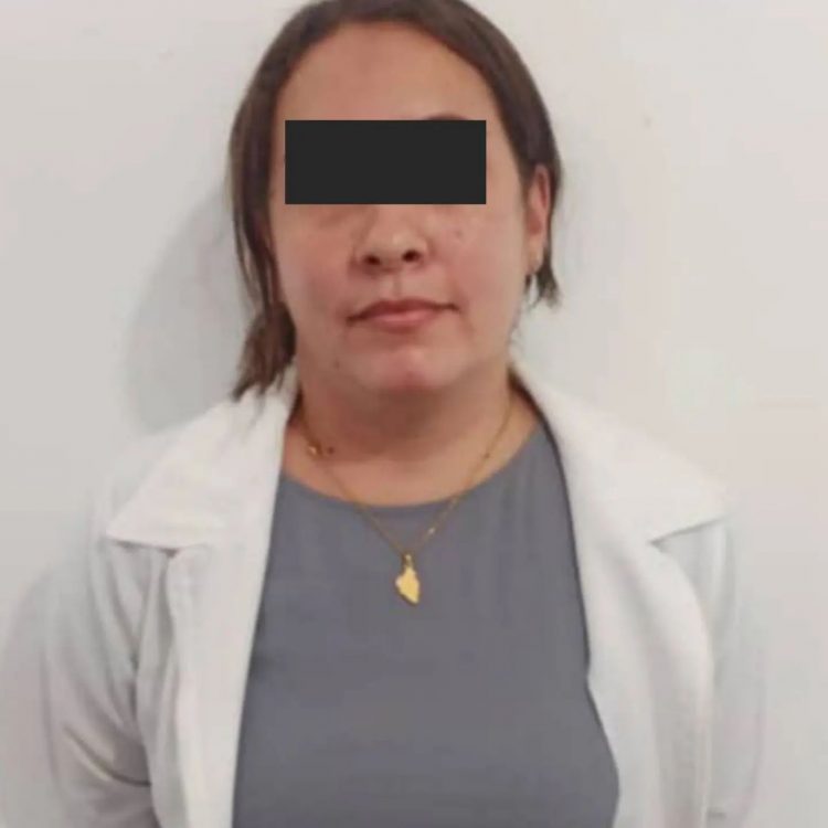 Detenidos 2 médicos del Hupec por la venta de insumos médicos