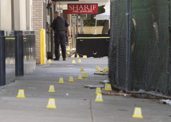 Al menos un muerto y nueve heridos deja un tiroteo en una fiesta en California