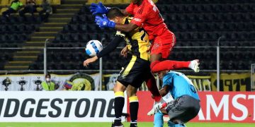 Emelec dejó sin “electricidad” al aurinegro