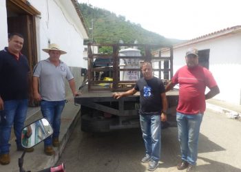 Comunidad carachera agradece donación de transformador