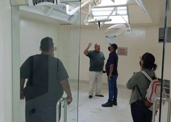 Gobernación de Mérida repara el aire acondicionado del IAHULA