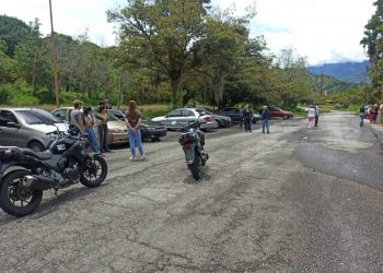 Hurto a tres vehículos en Facultad de Humanidades y Educación-ULA