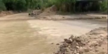 Improvisado paso en Guaruríes entre Mérida y Táchira
