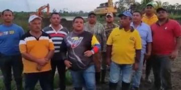 Gobierno del Zulia envió jumbos para mitigar inundaciones en La Fortuna y El Chivo