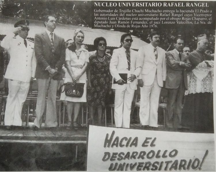 1976. Entrega de la Hacienda El Padro para el Nurr, por parte del entonces Gobernador del Esto, José Jesús Muchacho Betoni. Cortesía: “Chochoteca” Don Luis González.