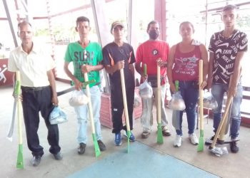 Plan Pueblo a Pueblo de la FAO entrega insumos y materiales de trabajo en el municipio Bolívar