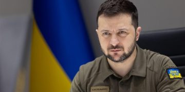 Cien días: Zelenski se graba con su móvil para decir que «seguimos aquí»