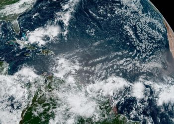 Una onda tropical puede afectar como ciclón al Caribe y parte de Venezuela