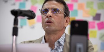Capriles rechaza unas primarias excluyentes