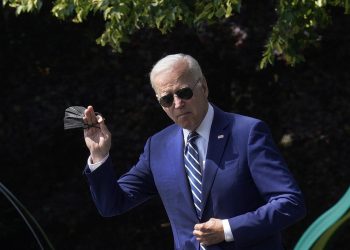 Biden llama a Guaidó para aclarar que lo reconoce como presidente venezolano