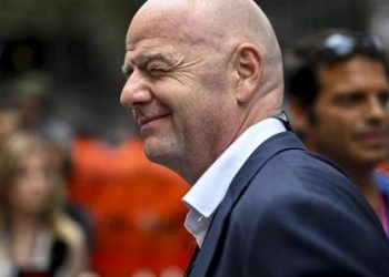 Se mantiene la norma de cinco cambios en los partidos oficiales internacionales 
