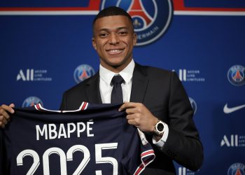 La Liga española intentará que el nuevo contrato de Mbappé no entre en vigor
