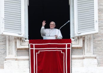 El papa pide que la guerra en Ucrania no haga olvidar el drama que vive Siria
