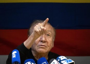 Rodolfo Hernández acepta un debate en Colombia pero con muchas condiciones