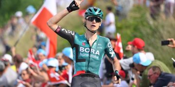 Vlasov gana en Novazzano y se pone líder de la Vuelta a Suiza