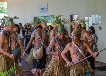 Brasileños le dan el último adiós al indigenista asesinado en la Amazonía