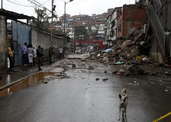 Venezuela moviliza 40 toneladas de ayuda para miles de afectados por lluvias