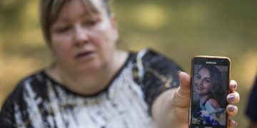 «No pongas flores a mi hija porque la voy a encontrar viva»