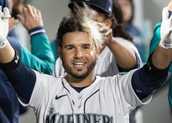 Hasta siete venezolanos la sacaron del parque este martes en la MLB
