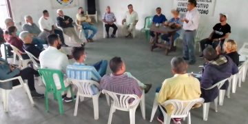 AD analiza objetivos, metas y procedimientos de la Plataforma Unitaria