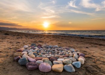 BOGADI POST |   Significado de los Solsticios y ritual para el verano
