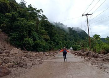 En tiempo récord se restableció paso por la Troncal 005
