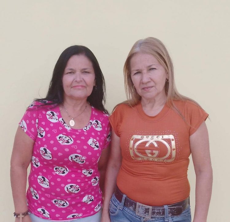 Brenda González y Elsi Marino de la Comisión Reorganizadora