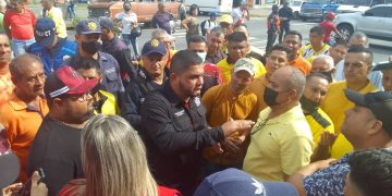 Transportistas exigen aumento del pasaje