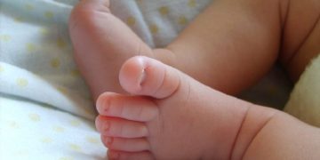 Madre es detenida luego de vender a su hija recién nacida