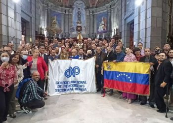 En Mérida celebración del día del periodista se convirtió en acto político